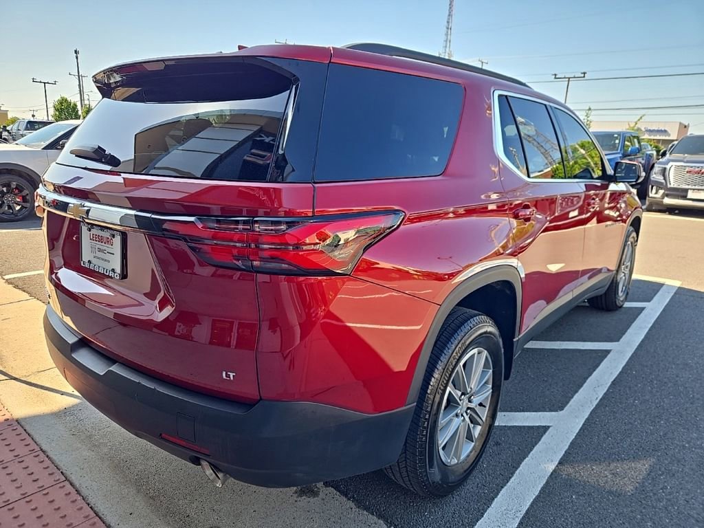 Used 2023 Chevrolet Traverse LT FWD image 7