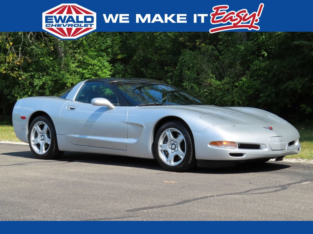 Used 1997 Chevrolet Corvette Coupe w/ Memory Pkg RWD image 1