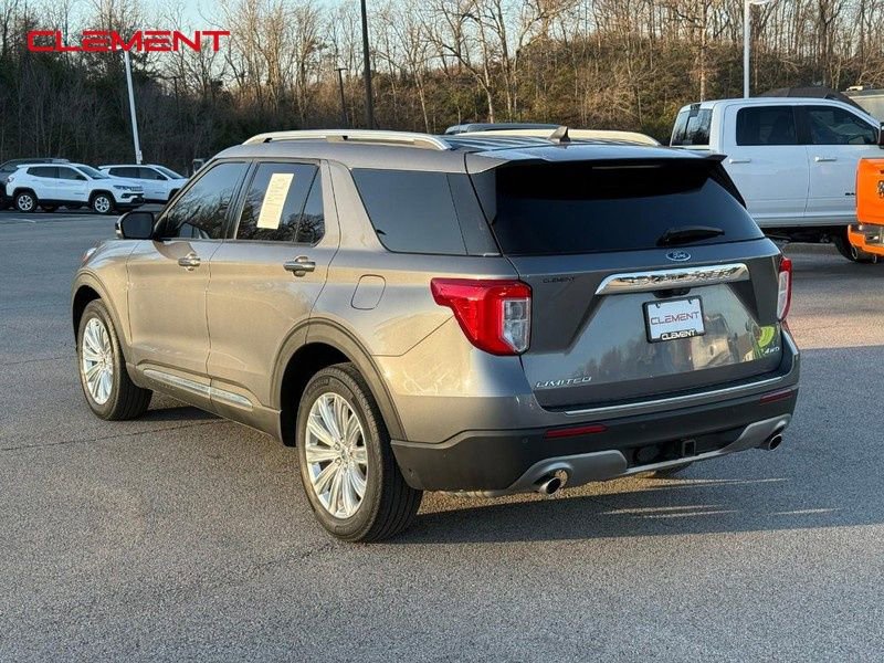 Used 2022 Ford Explorer Limited w/ Equipment Group 301A image 3