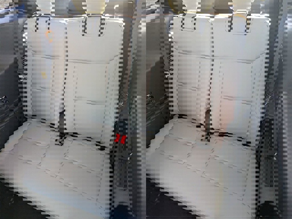 New 2026 Ford Explorer Active w/ Active Comfort Package image 19