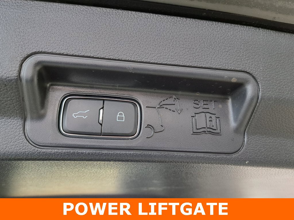 Used 2022 Ford Explorer Limited image 35