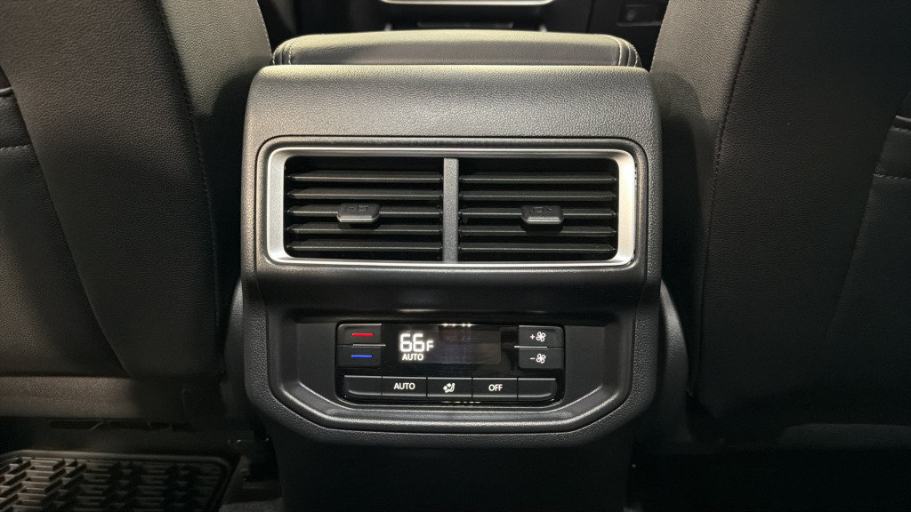 Certified 2026 Volkswagen Atlas SE FWD image 33