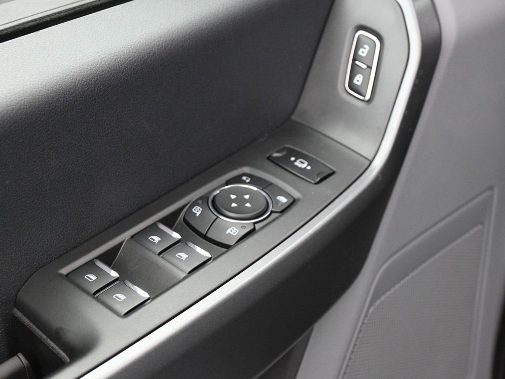 New 2026 Ford F250 XLT w/ FX4 Off-Road Package image 9
