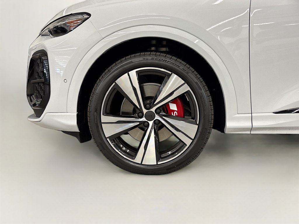 New 2026 Audi SQ5 Premium Plus AWD/4WD image 25