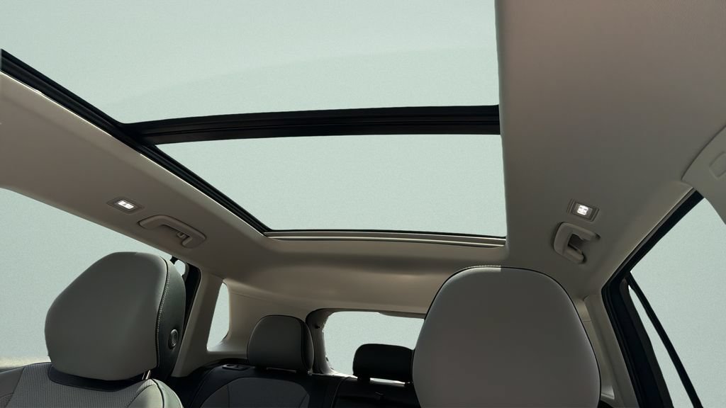 New 2026 Volkswagen Tiguan SE FWD image 16