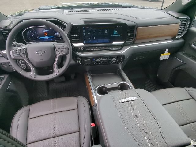 New 2026 Chevrolet Silverado 2500 High Country w/ Midnight Edition AWD/4WD image 17