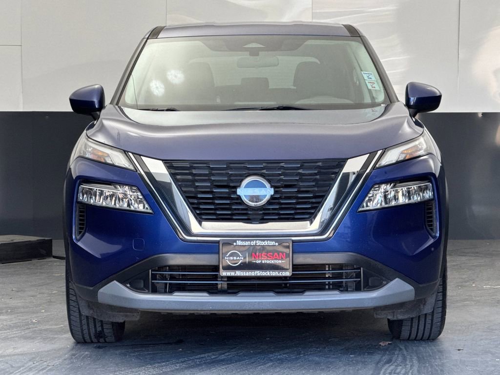 Used 2023 Nissan Rogue SV image 8