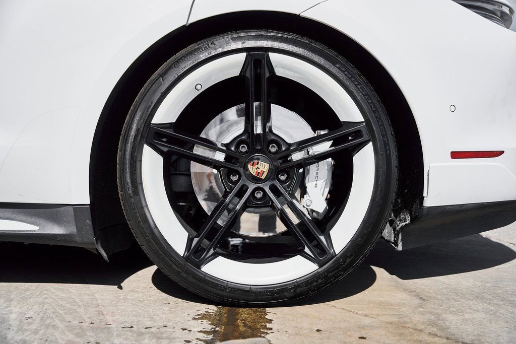 Used 2020 Porsche Taycan Turbo AWD/4WD image 19