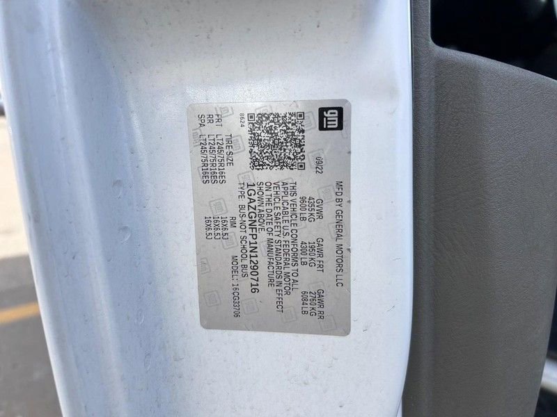 Used 2022 Chevrolet Express 3500 LS image 19