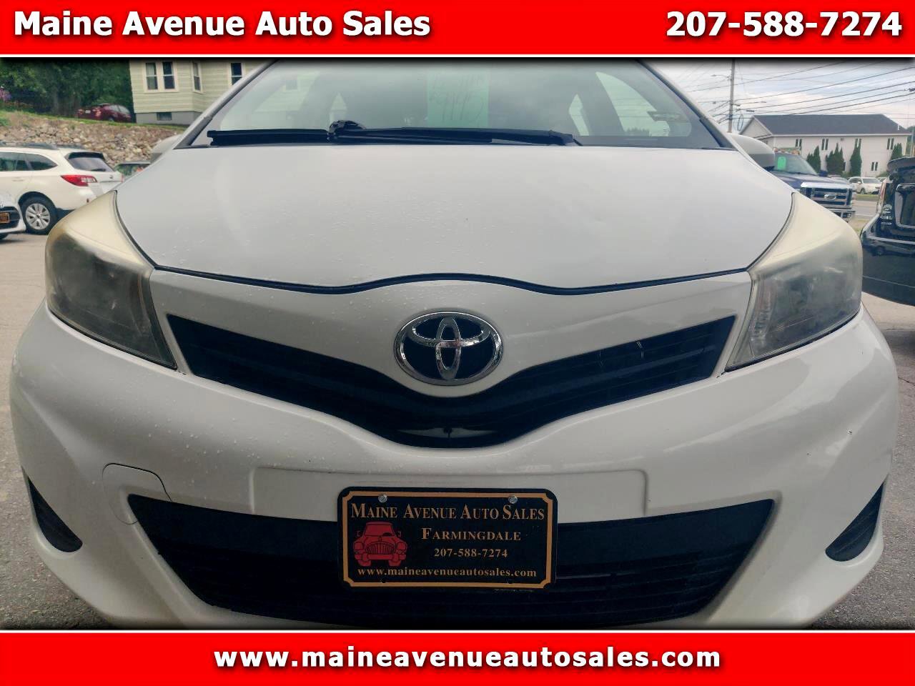 Used 2013 Toyota Yaris LE image 1