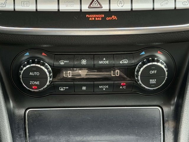 Used 2018 Mercedes-Benz GLA 250 4MATIC w/ Premium Package image 21