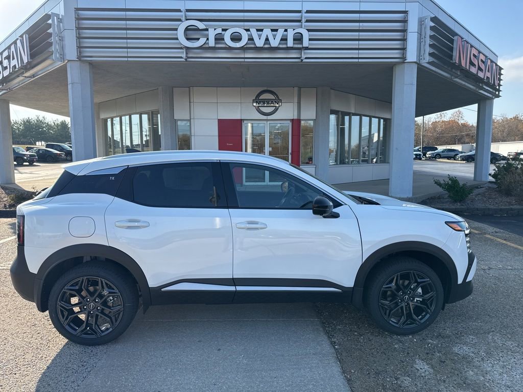 New 2026 Nissan Kicks SR w/ SR Premium Package AWD/4WD image 3