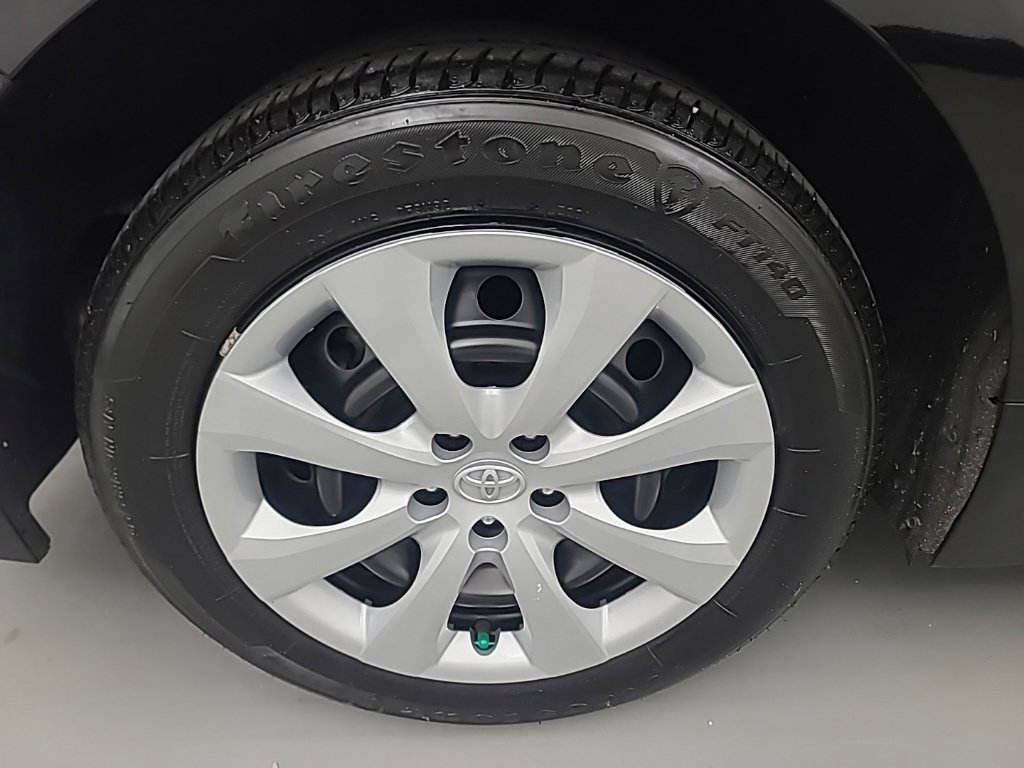 Used 2024 Toyota Corolla LE FWD image 13