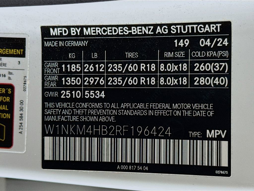 Used 2024 Mercedes-Benz GLC 300 4MATIC image 30