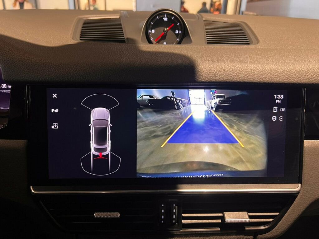 Used 2022 Porsche Cayenne E-Hybrid Coupe image 20