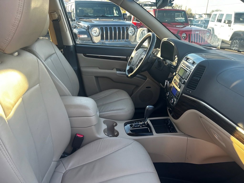 Used 2011 Hyundai Santa Fe Limited image 15