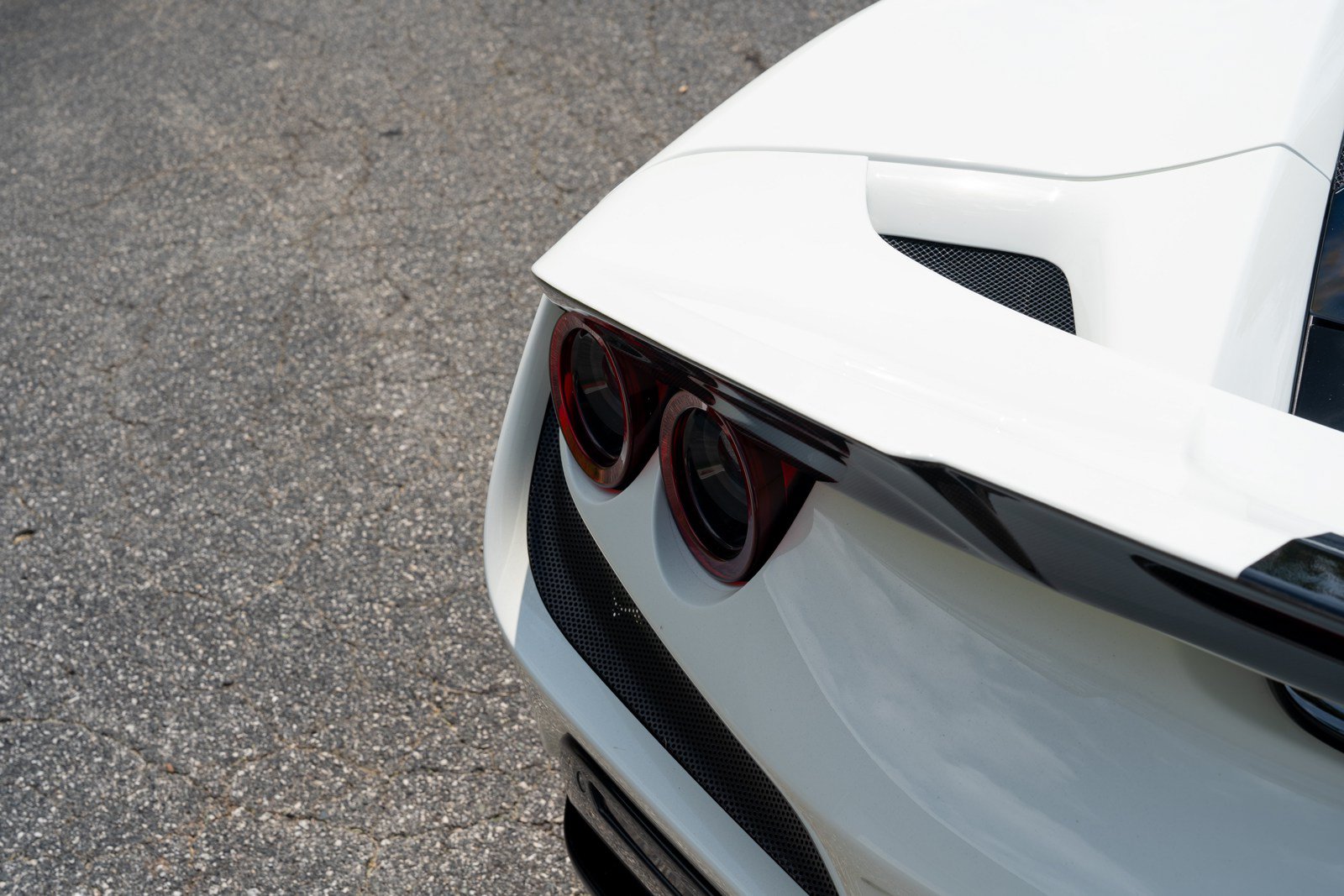 Used 2022 Ferrari F8 Tributo RWD image 19