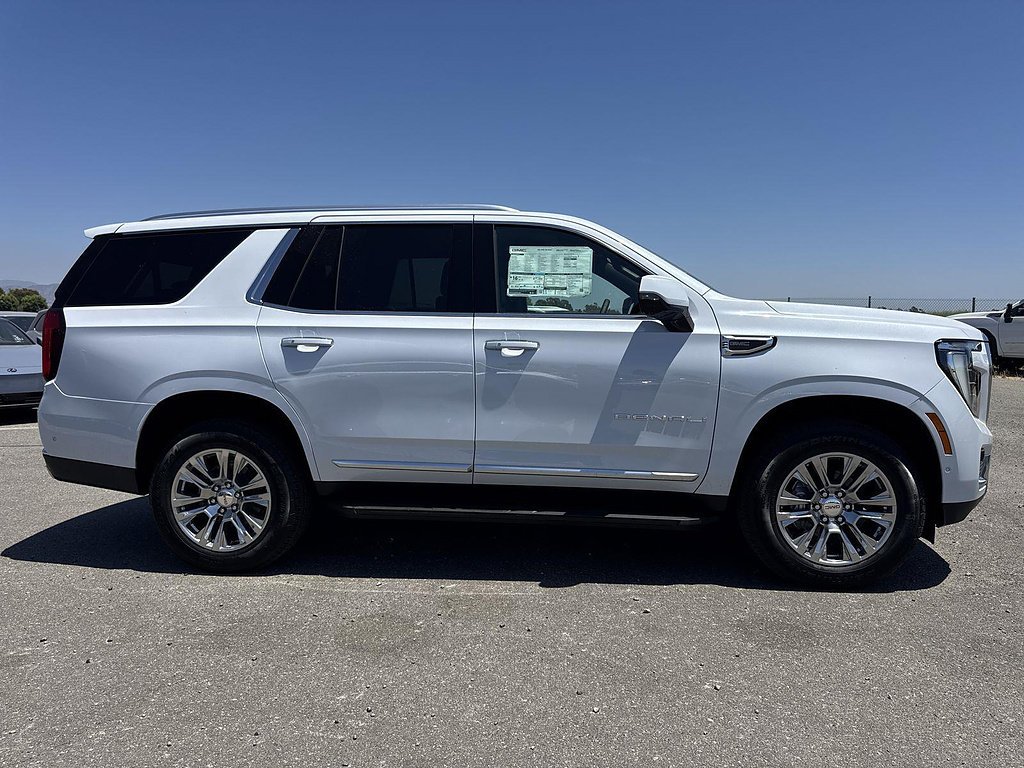 New 2026 GMC Yukon Denali AWD/4WD image 3