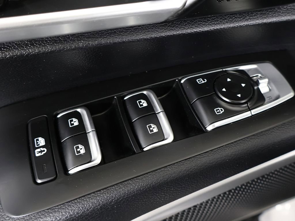 Used 2022 Kia Telluride LX FWD image 38