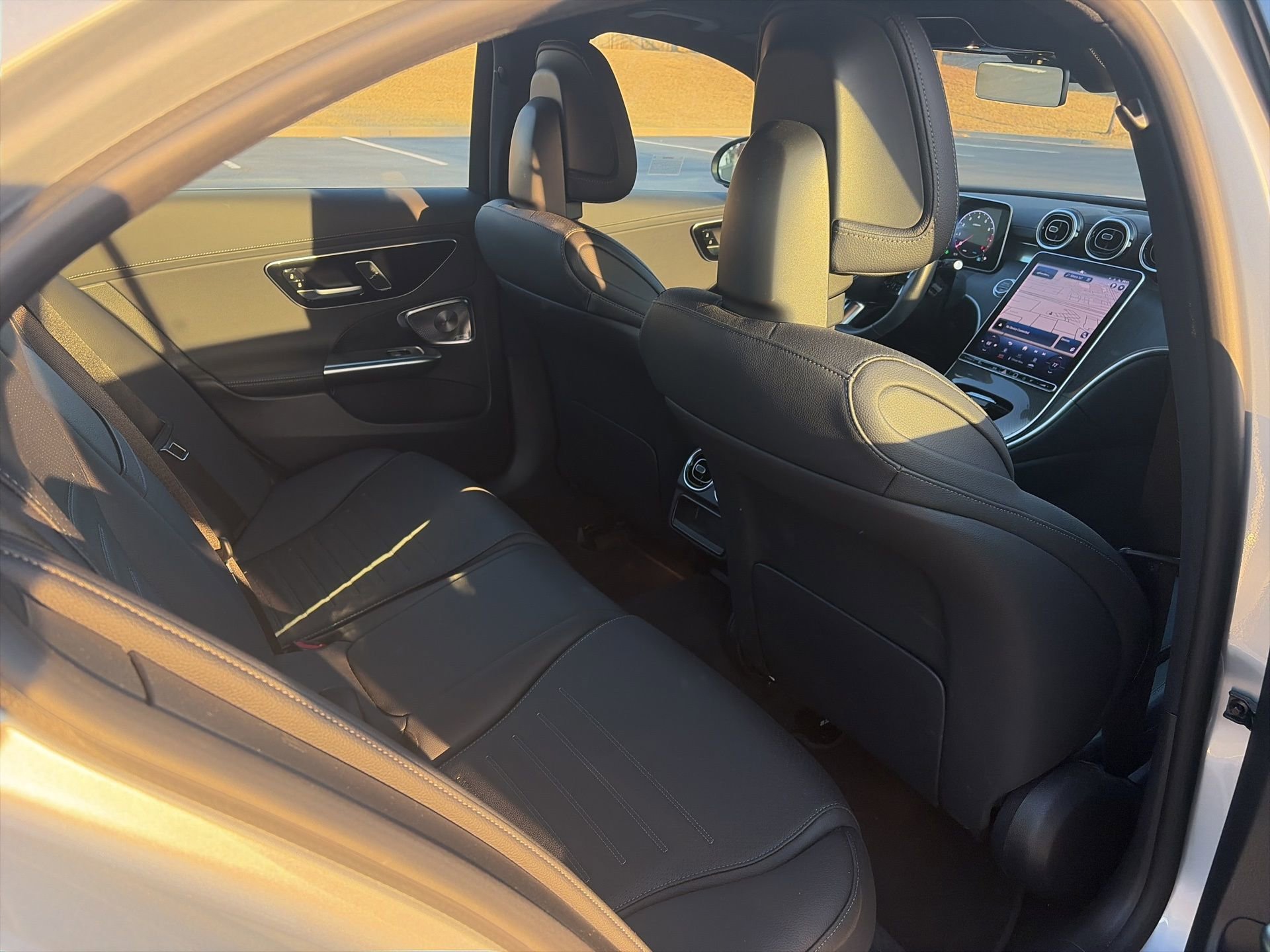 Used 2024 Mercedes-Benz C 300 4MATIC Sedan image 2