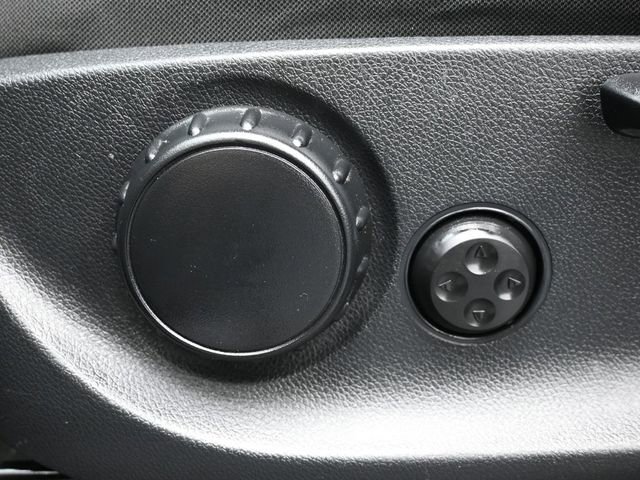 Used 2020 Mercedes-Benz Metris Passenger image 9