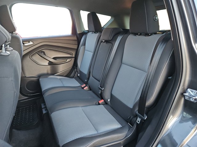 Used 2018 Ford Escape SE image 38