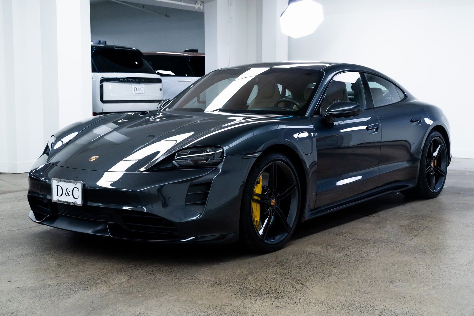 Used 2020 Porsche Taycan Turbo image 3