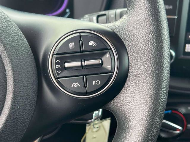 Used 2023 Kia Soul LX w/ LX Technology Package image 19