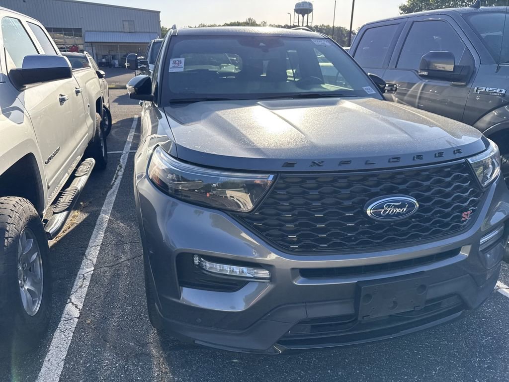 Used 2022 Ford Explorer ST w/ Equipment Group 401A AWD/4WD image 3