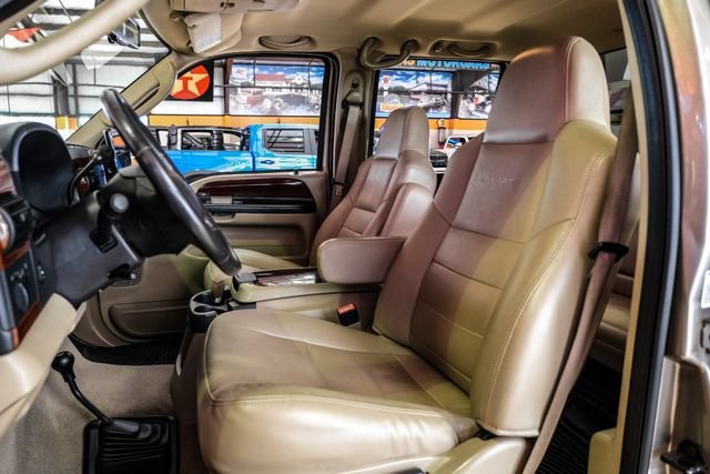 Used 2007 Ford F550 4x4 Crew Cab Super Duty image 6