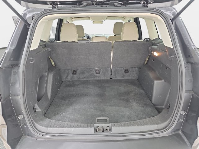Used 2019 Ford Escape SE FWD image 34