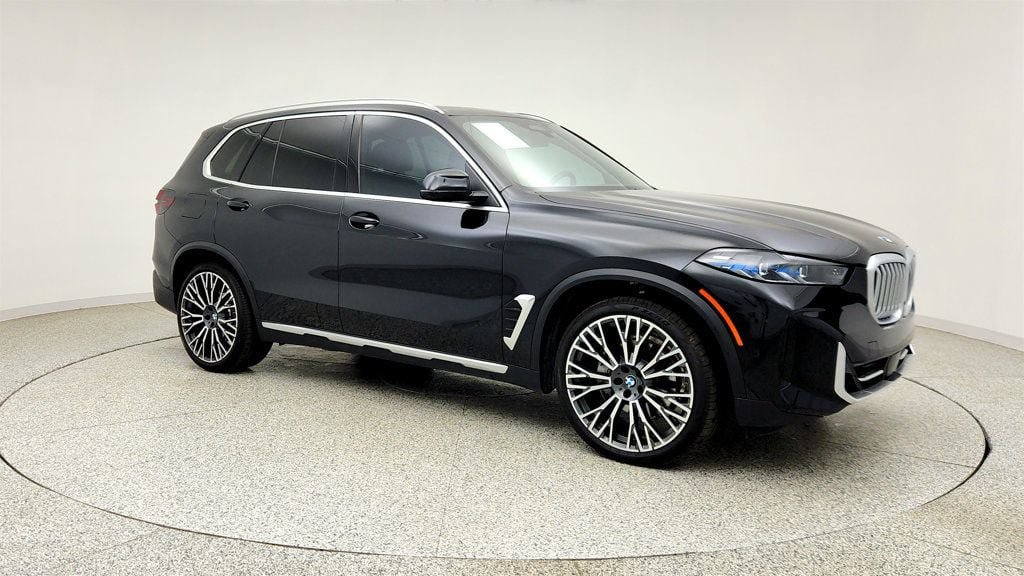 Used 2025 BMW X5 xDrive40i w/ Executive Package AWD/4WD image 3