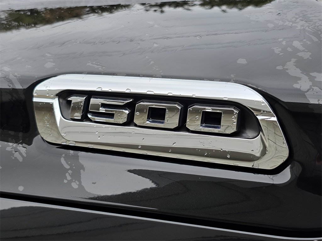 Used 2019 RAM 1500 Laramie image 31