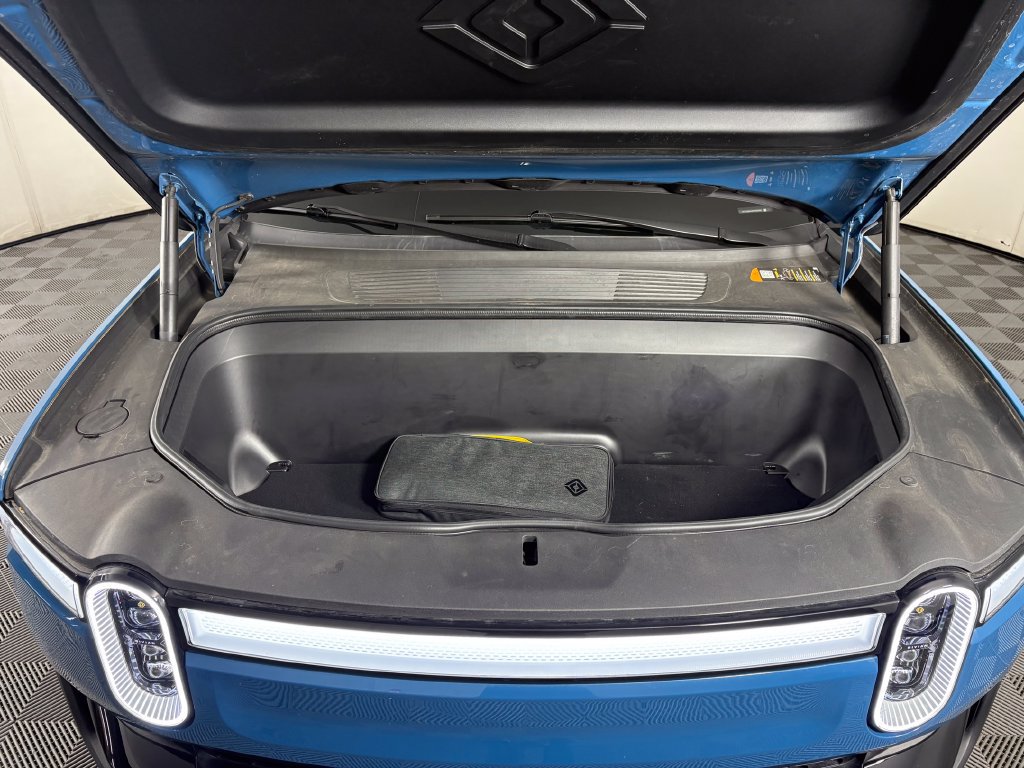 Used 2023 Rivian R1T Adventure Dual AWD/4WD image 9