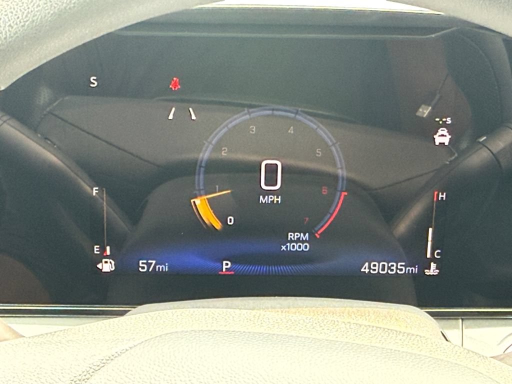 Used 2025 Chevrolet Trax LT FWD image 13