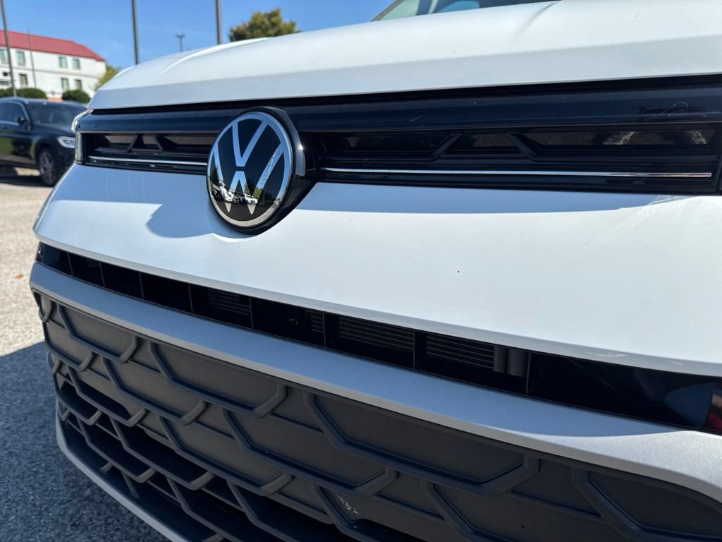 Used 2025 Volkswagen Taos S FWD image 10