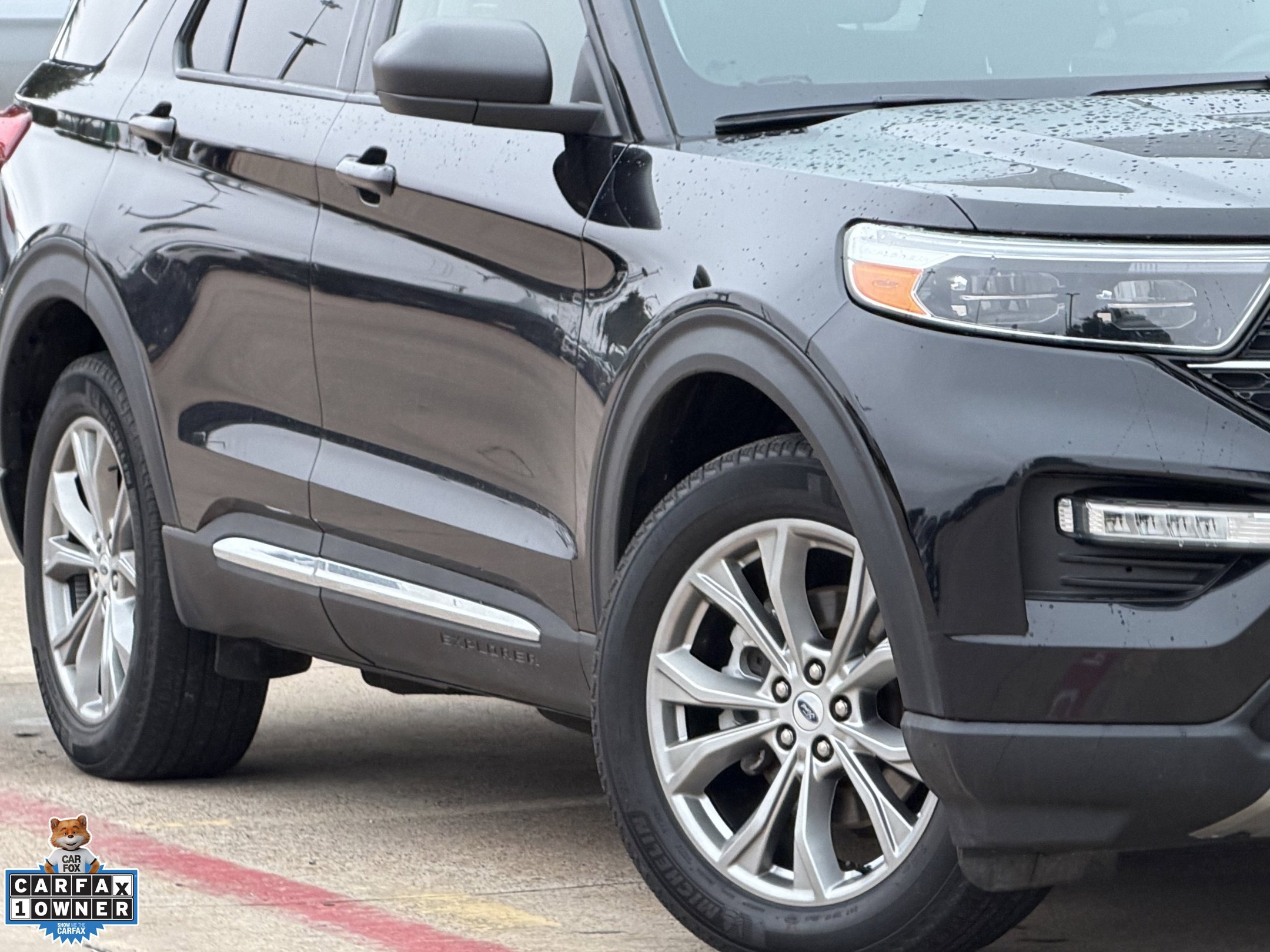 Used 2023 Ford Explorer XLT w/ Equipment Group 202A AWD/4WD image 11