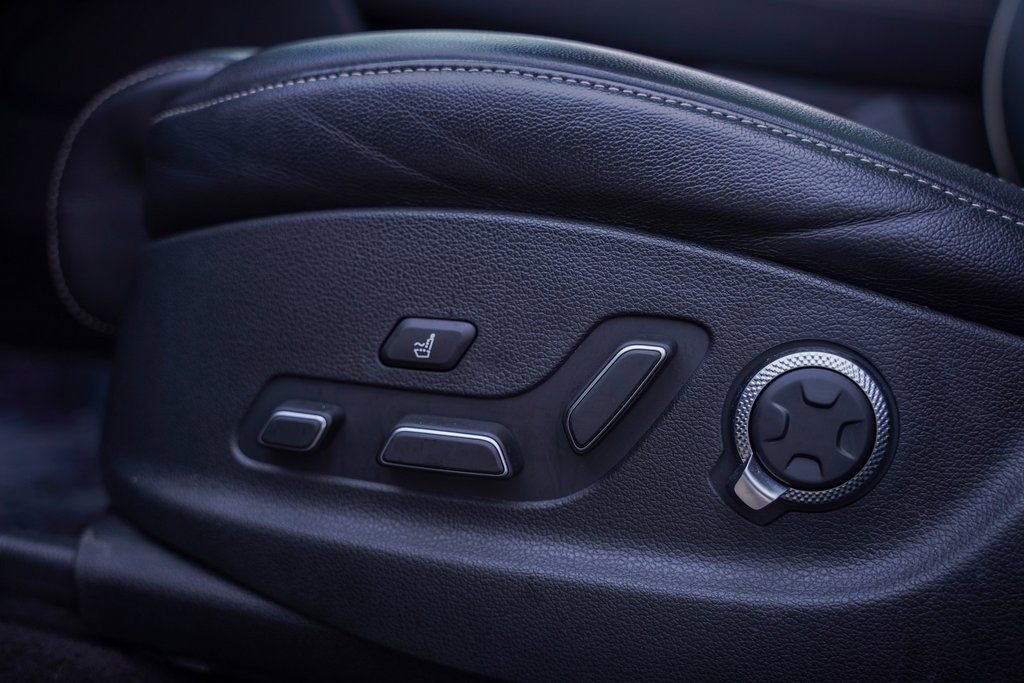 Used 2022 Genesis GV80 3.5T Advanced + w/ Cargo Package image 19