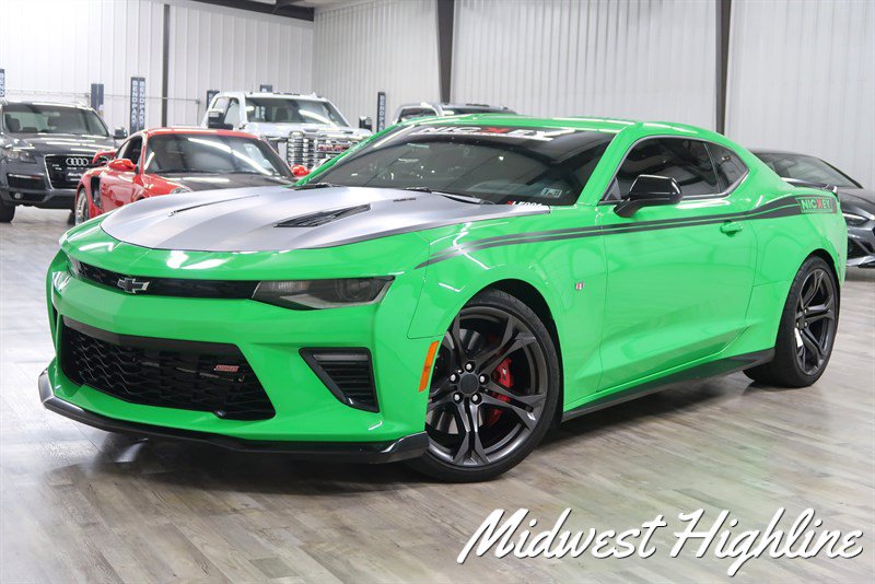 Used 2017 Chevrolet Camaro SS RWD image 1