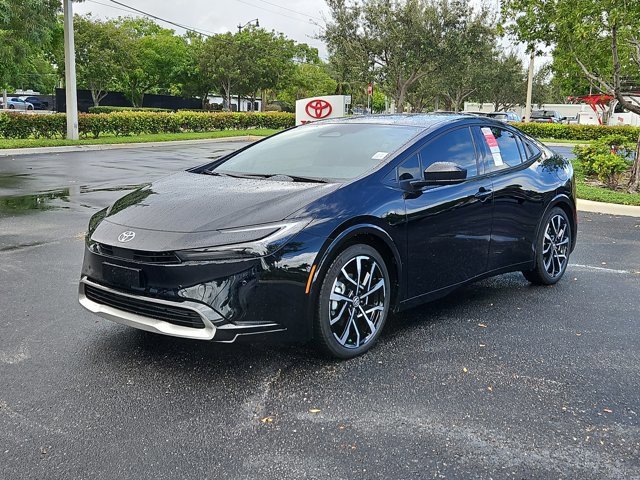 New 2026 Toyota Prius Plug-In Hybrid image 2