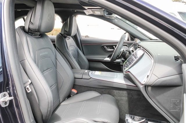 New 2025 Mercedes-Benz E 53 AMG e 4MATIC Sedan image 17