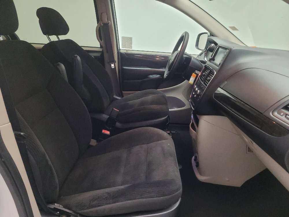 Used 2019 Dodge Grand Caravan SE w/ UConnect Hands-Free Group FWD image 21