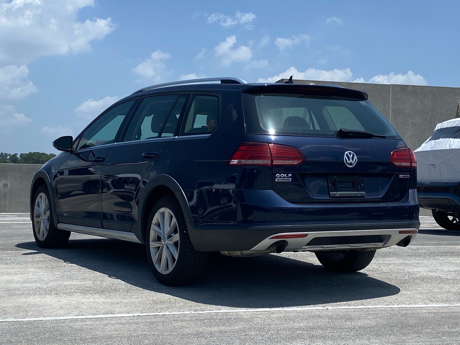 Used 2019 Volkswagen Golf Alltrack S AWD/4WD image 5