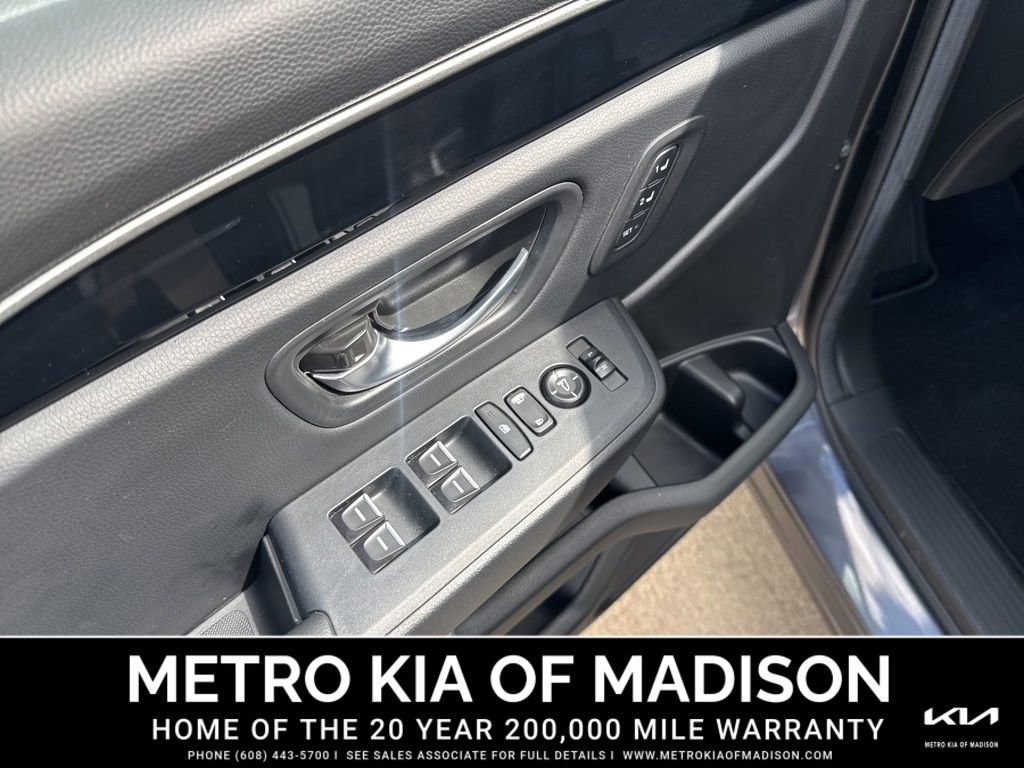 Used 2025 Honda Pilot EX-L image 11
