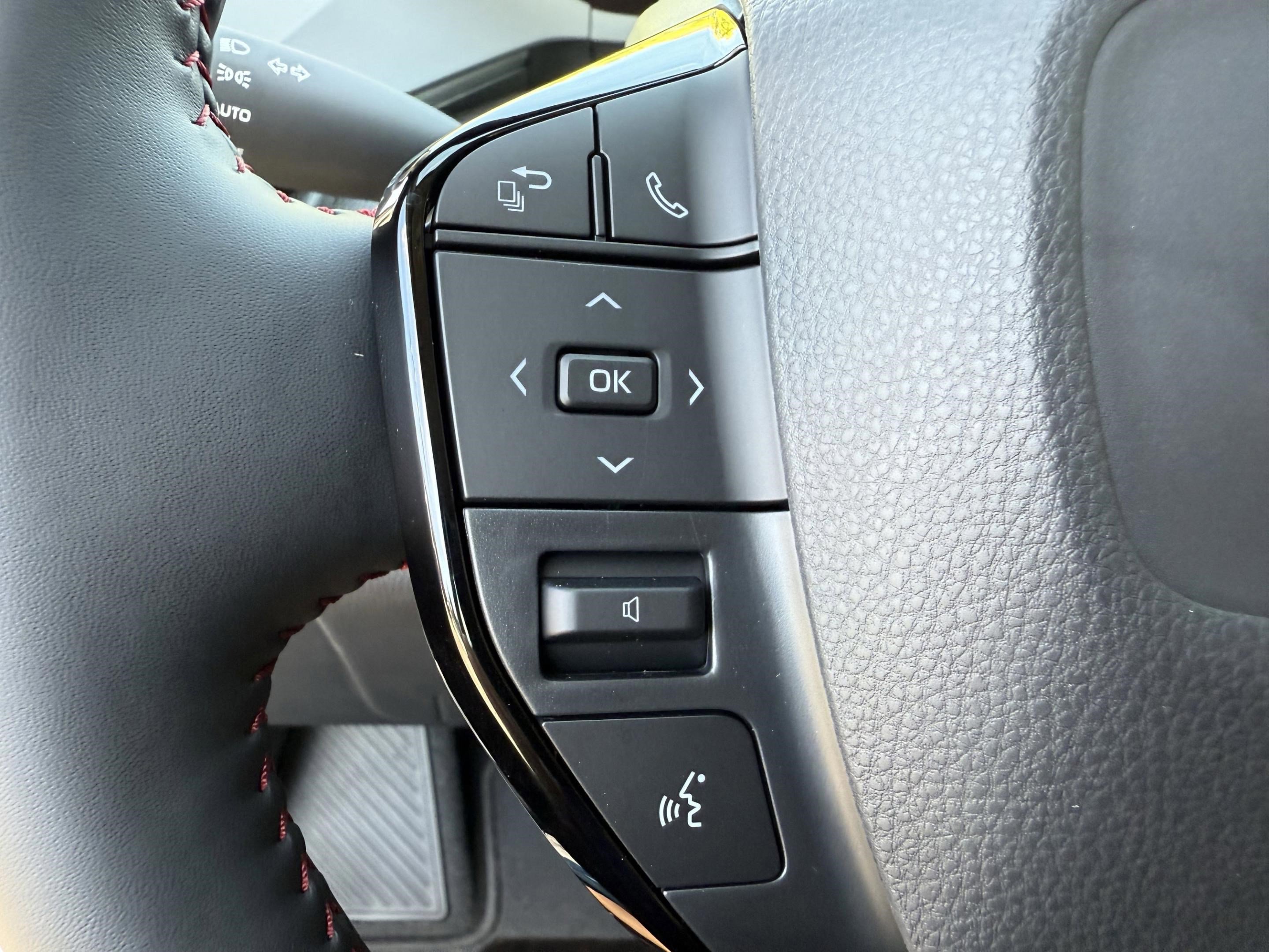 New 2026 Toyota Prius Plug-In Hybrid image 15