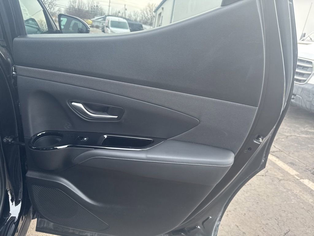 Used 2025 Hyundai Santa Cruz SEL image 33