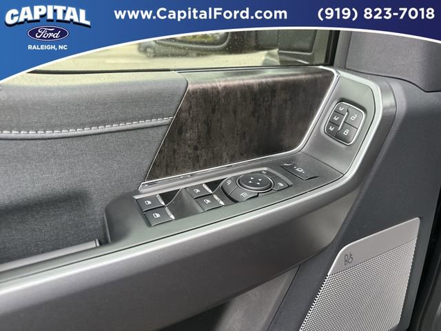 New 2026 Ford F250 Lariat w/ Black Appearance Package image 20