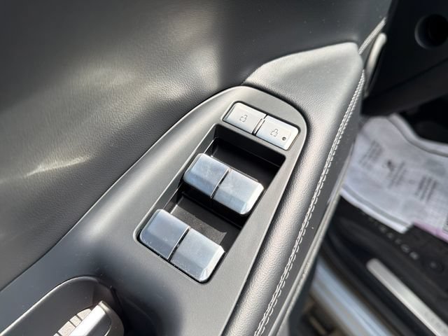 Used 2025 Lincoln Navigator Reserve w/ Jet Appearance Package AWD/4WD image 26