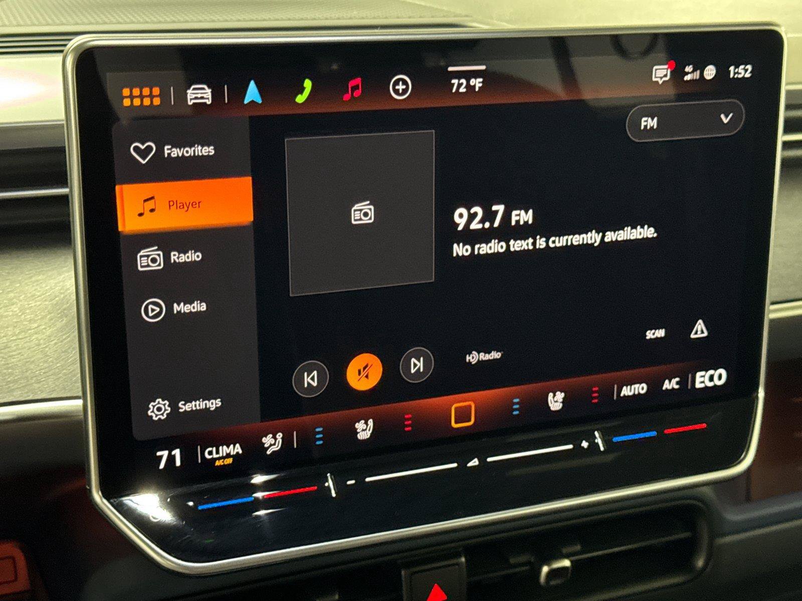 New 2025 Volkswagen ID. Buzz Pro S RWD image 17