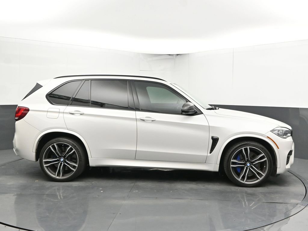 Used 2017 BMW X5 M image 11